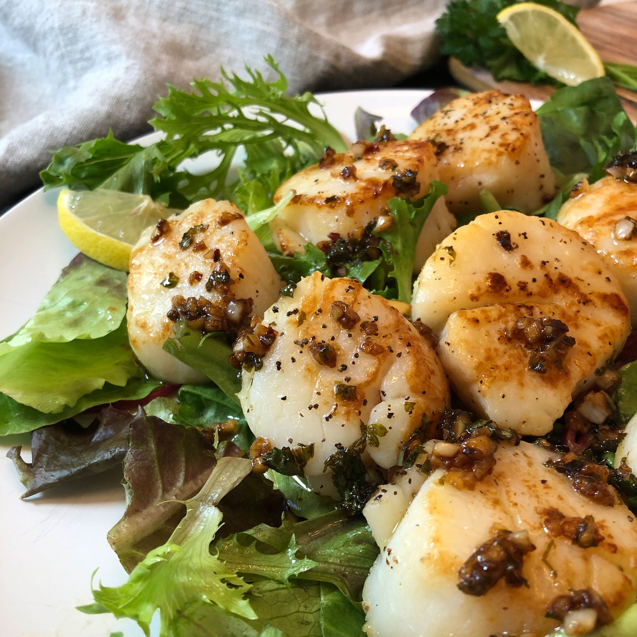 15 min. Lemon Garlic Butter Scallops