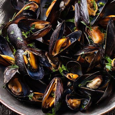 Black Mussels with White Wine & Lemon
